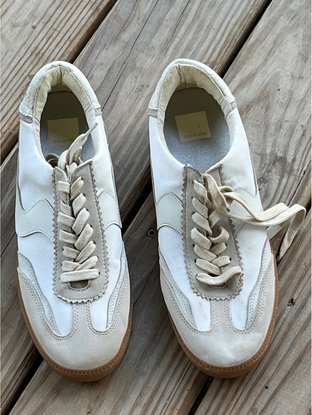 Dolce Vita sz9 White & Beige Suede Sneakers with Gum Sole - Size 1